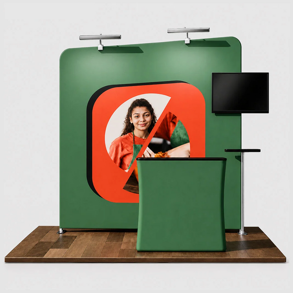 Kit de stand 3x3m avec paroi inclinée, comptoir et support TV