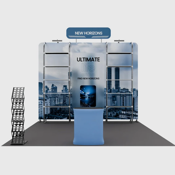 Kit de stand 3x3m avec rayonnage perforé, enseigne et comptoir