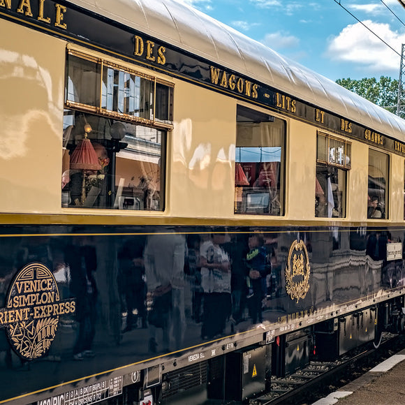 The luxury train travels between Paris and Istanbul Backdrop